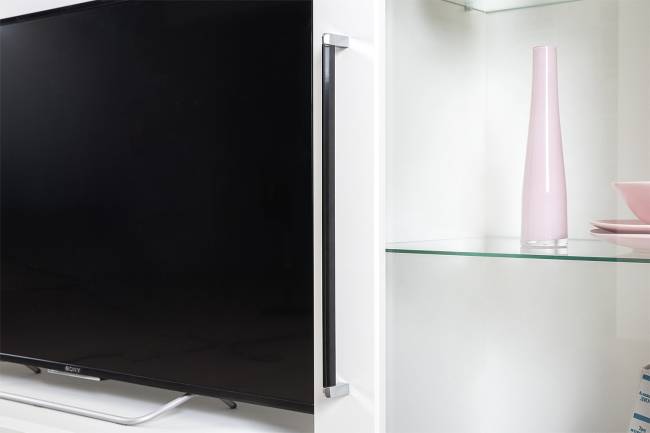 Пенал со стеклом и комод-ТВ-тумба Валенсия цвет белый шагрень