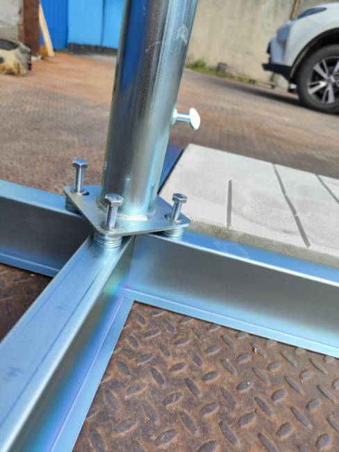 База утяжелительная для зонта BQ8080ZS стальной 850х850 мм База утяжелительная для зонта BQ8080ZS стальной 850х850 мм