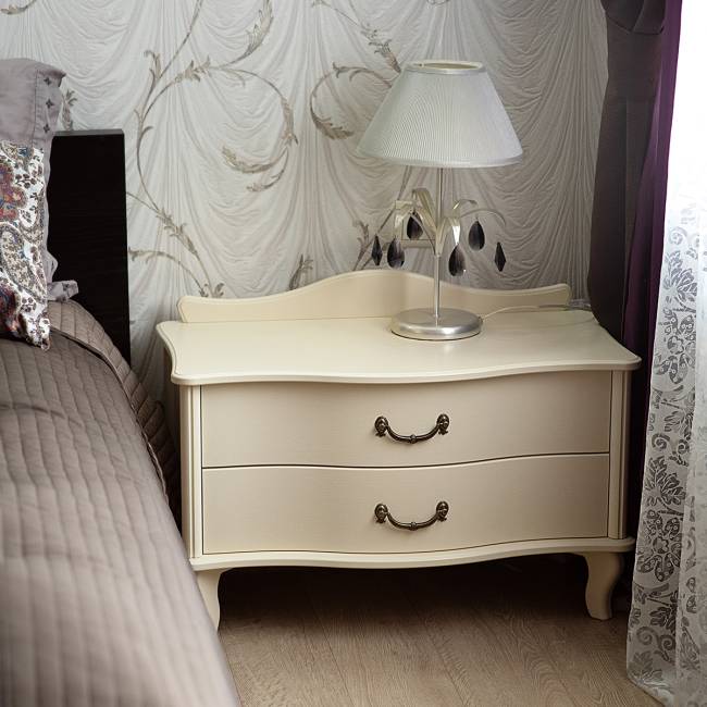 Тумбочка Джульетта широкая 2 ящика дуб шампань Л