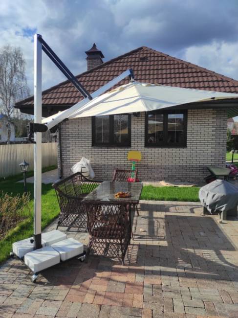 Зонт профессиональный 3х3 м Banana Plus серебристый, бежевый 3000х3000 мм